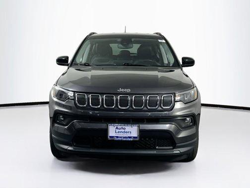 Granite Crystal Metallic Clearcoat 2022 Jeep Compass Latitude Lux