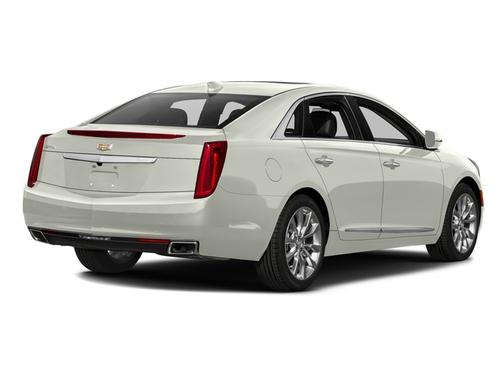 Crystal White Tricoat 2017 Cadillac XTS Luxury
