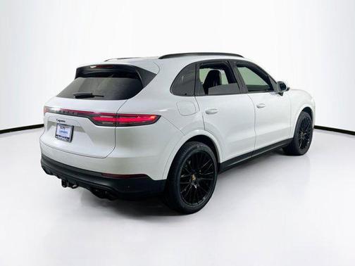 2023 Porsche Cayenne Platinum Edition