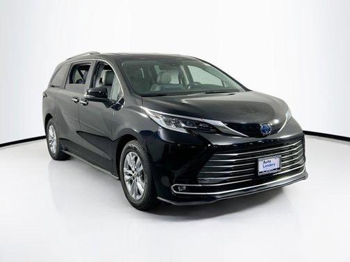 2021 Toyota Sienna Limited 7-Passenger