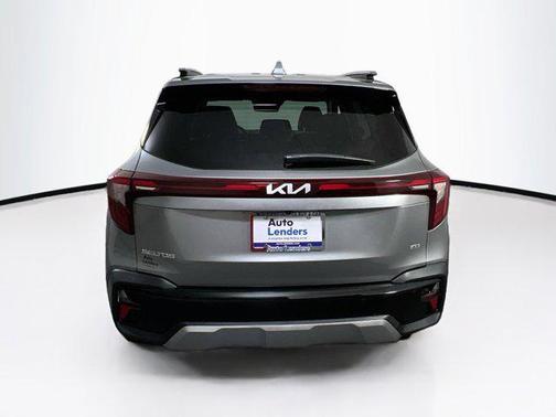 2025 Kia Seltos SX Turbo