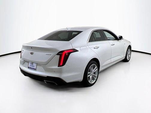 2022 Cadillac CT4 Luxury