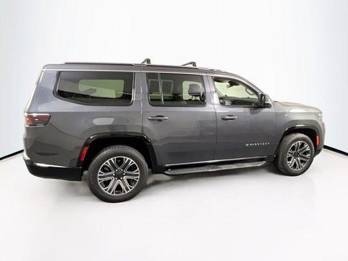 2022 Jeep Wagoneer Series III 4x4