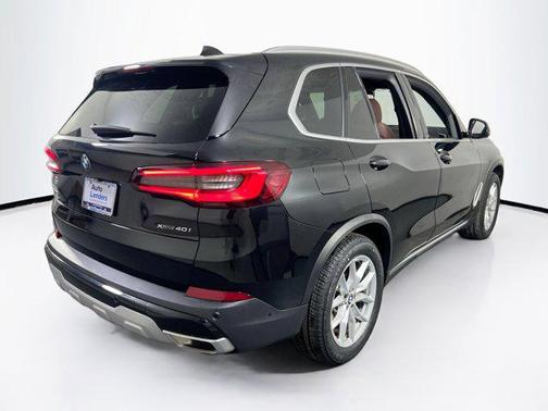 Black Sapphire Metallic 2023 BMW X5 xDrive40i