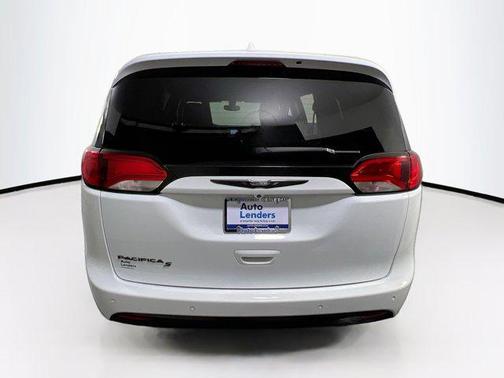 2018 Chrysler Pacifica Touring-L Plus