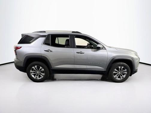 Sterling Gray Metallic 2025 Chevrolet Equinox 1LT