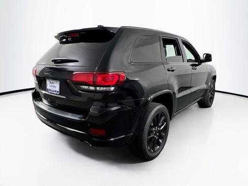 2022 Jeep Grand Cherokee Laredo