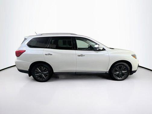 Pearl White 2018 Nissan Pathfinder SL