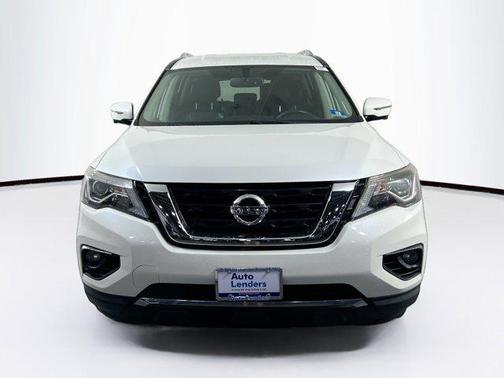 Pearl White 2018 Nissan Pathfinder SL