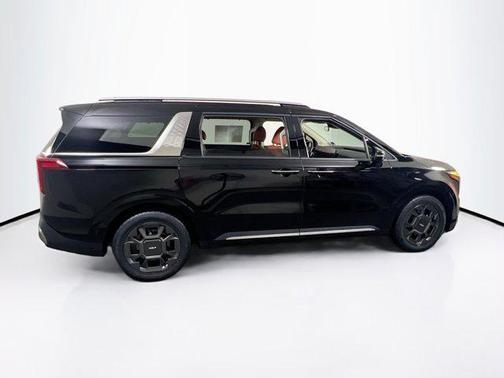 2025 Kia Carnival Hybrid SX
