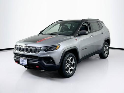 Billet Silver Metallic Clearcoat 2022 Jeep Compass Trailhawk