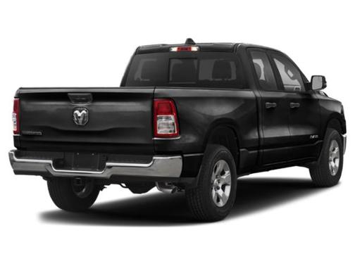 Diamond Black Crystal Pearlcoat 2023 RAM 1500 Big Horn/Lone Star