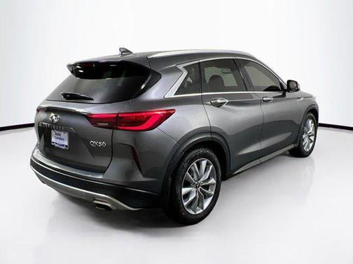 2021 INFINITI QX50 LUXE AWD