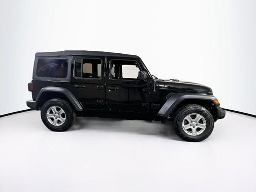 Black Clearcoat 2022 Jeep Wrangler Unlimited Sport