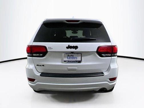 2022 Jeep Grand Cherokee Laredo