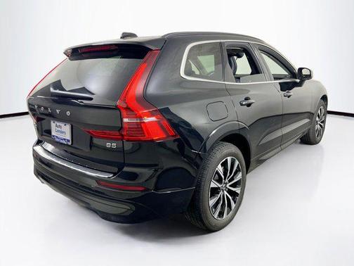 2023 Volvo XC60 B5 Core