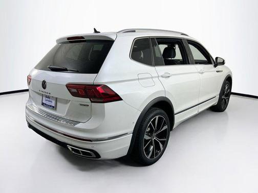 2022 Volkswagen Tiguan 2.0T SEL R-Line 4MOTION