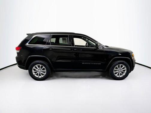 2022 Jeep Grand Cherokee Laredo