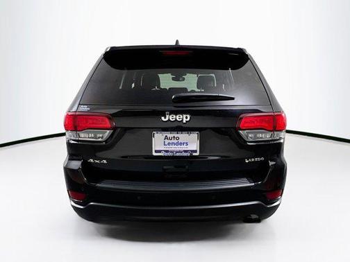 2022 Jeep Grand Cherokee Laredo