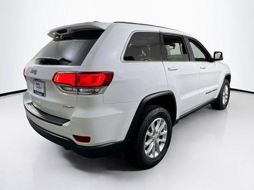 2022 Jeep Grand Cherokee Laredo