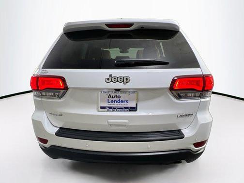 2022 Jeep Grand Cherokee Laredo