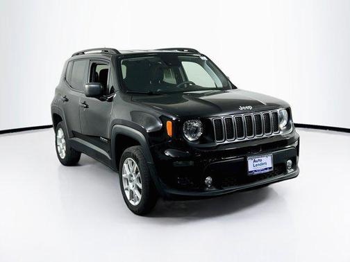 Black Clearcoat 2022 Jeep Renegade Latitude