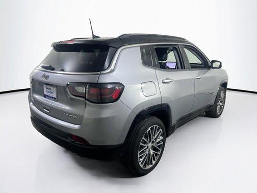 Billet Silver Metallic Clearcoat 2022 Jeep Compass Limited