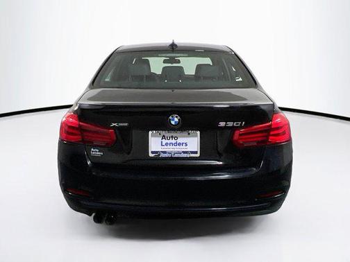 2018 BMW 330 xDrive
