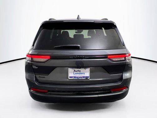 2022 Jeep Grand Cherokee Altitude