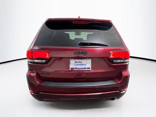 2022 Jeep Grand Cherokee Laredo