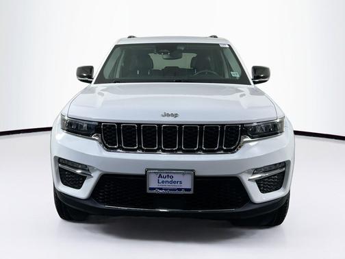 Bright White Clearcoat 2023 Jeep Grand Cherokee Limited