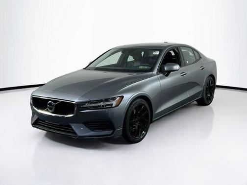 2020 Volvo S60 T5 Momentum