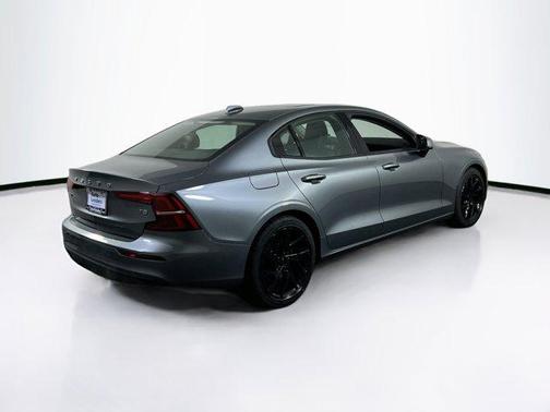 2020 Volvo S60 T5 Momentum