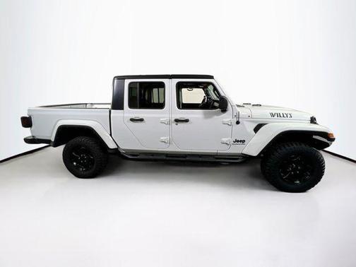 2022 Jeep Gladiator Willys 4x4
