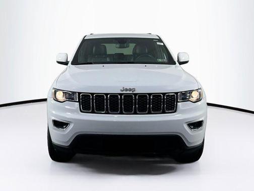 2022 Jeep Grand Cherokee Laredo
