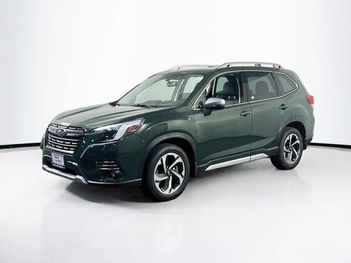 Cascade Green Silica 2023 Subaru Forester Touring