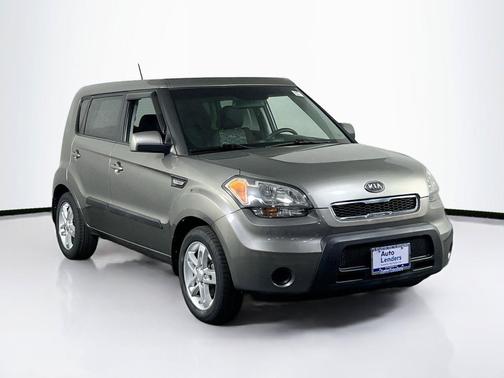 Gray 2011 Kia Soul !