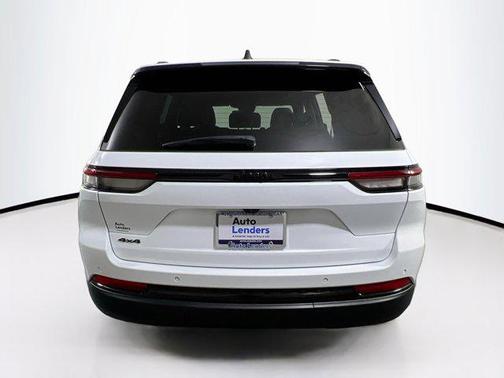 2022 Jeep Grand Cherokee Altitude