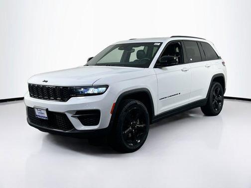 2022 Jeep Grand Cherokee Altitude
