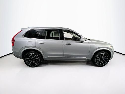 Silver Dawn Metallic 2023 Volvo XC90 B6 Plus 6-Seater