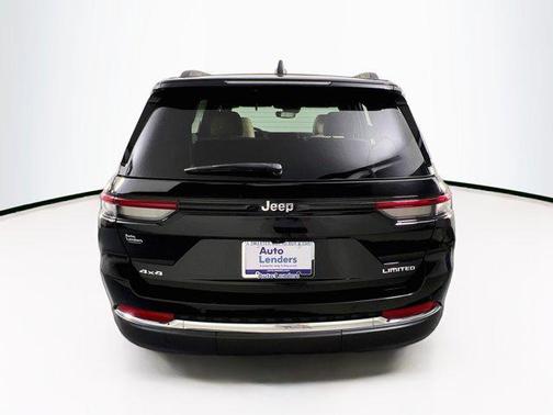Diamond Black Crystal Pearlcoat 2023 Jeep Grand Cherokee Limited