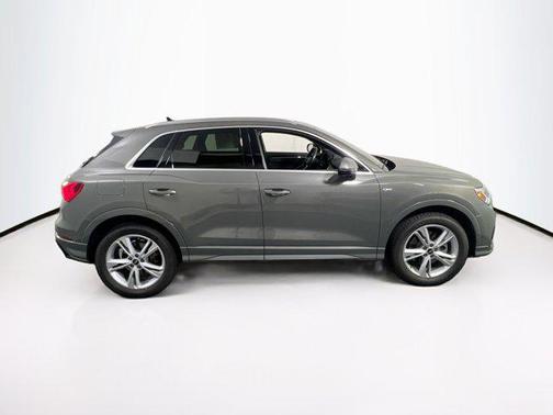 2022 Audi Q3 45 S line Premium Plus