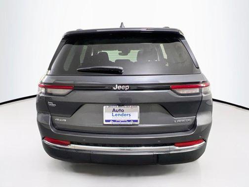 2023 Jeep Grand Cherokee Laredo