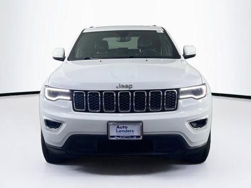 Bright White Clearcoat 2022 Jeep Grand Cherokee Laredo