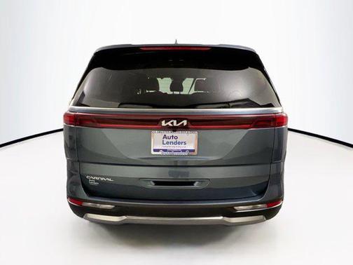 2024 Kia Carnival SX