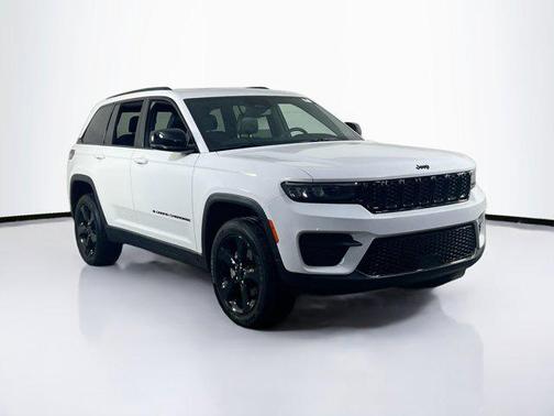 2023 Jeep Grand Cherokee Altitude