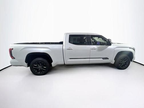 2023 Toyota Tundra Hybrid Platinum