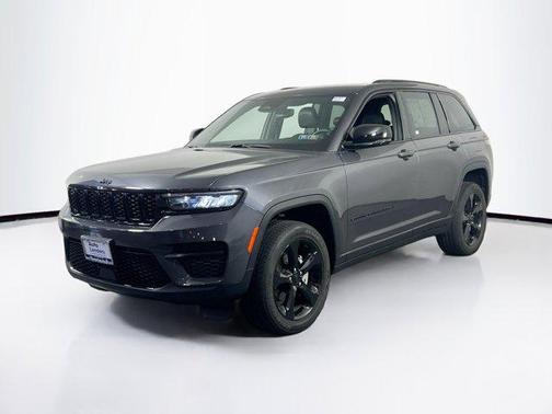 2022 Jeep Grand Cherokee Altitude