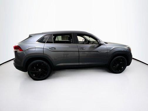 2022 Volkswagen Atlas Cross Sport 2.0T SE w/Technology 4MOTION