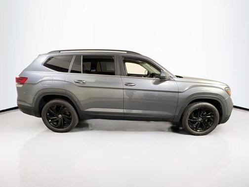 2022 Volkswagen Atlas 3.6L SE w/Technology